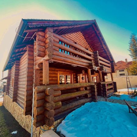Trinity Log Cabin Wellness Resort Strba Bagian luar foto
