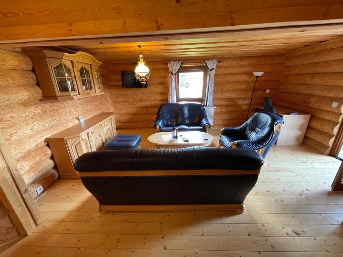 Trinity Log Cabin Wellness Resort Strba Bagian luar foto