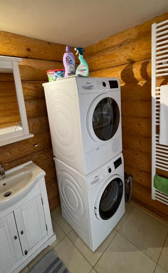 Trinity Log Cabin Wellness Resort Strba Bagian luar foto